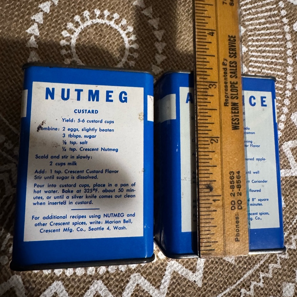 VTG Crescent Blue Spice Tins Set Seattle WA - Nutmeg & Allspice - Picture 5 of 5